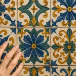 Piastrelle in ceramica fatte a mano: il dettaglio che trasforma qualsiasi ambiente