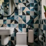Rivestimenti ceramici a motivi geometrici: perché rendono unico anche il più piccolo dei bagni